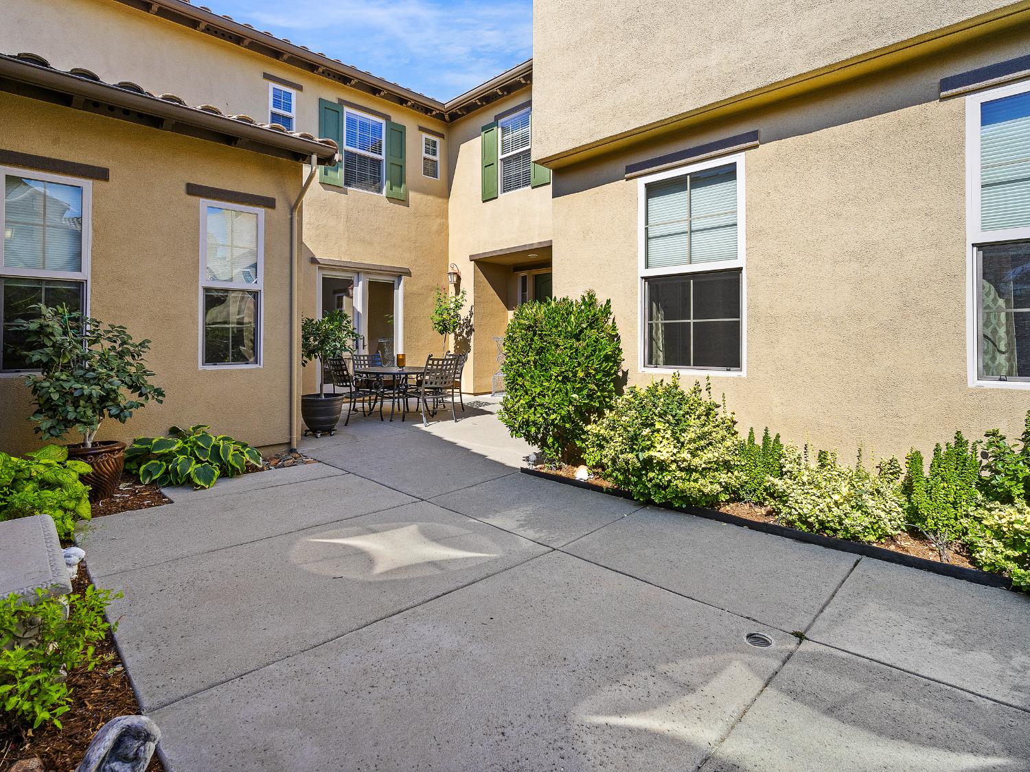 El Dorado Hills, California 95762, United States, 4 Bedrooms Bedrooms, ,4 BathroomsBathrooms,Residential,Active,190483