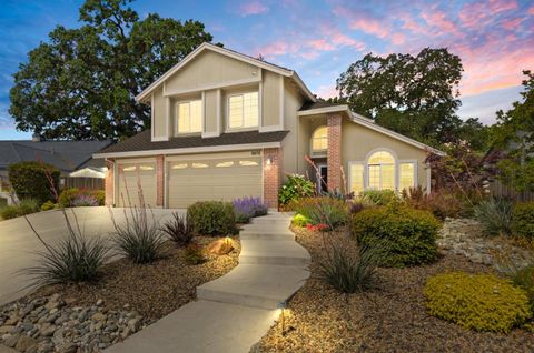9476 Queensbury Court Elk Grove CA 95758
