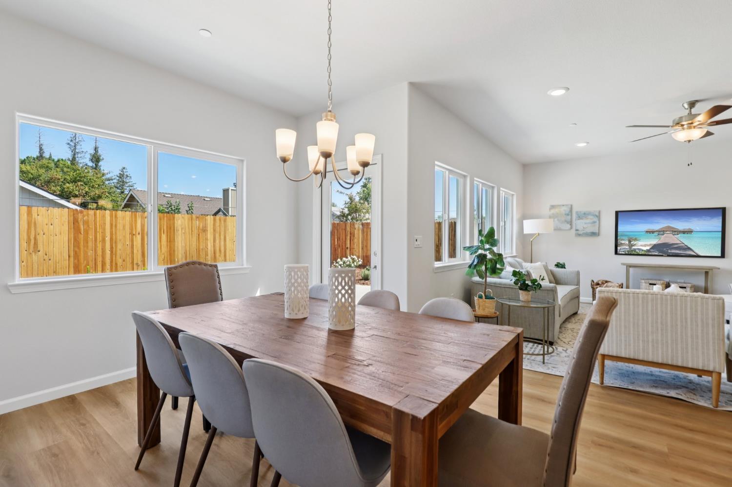 9102 Turnbull Court