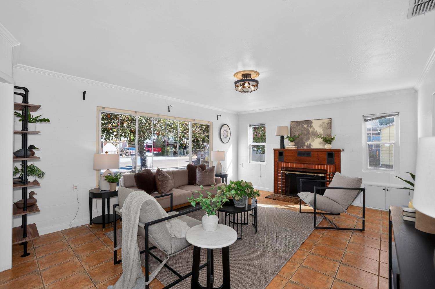 16 Oak Avenue