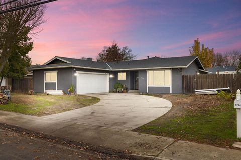 2724 E Orangeburg Avenue, Modesto, CA 95355 - MLS#: 225023582