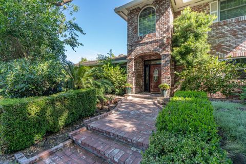 2601 Surrey Avenue Modesto CA 95355