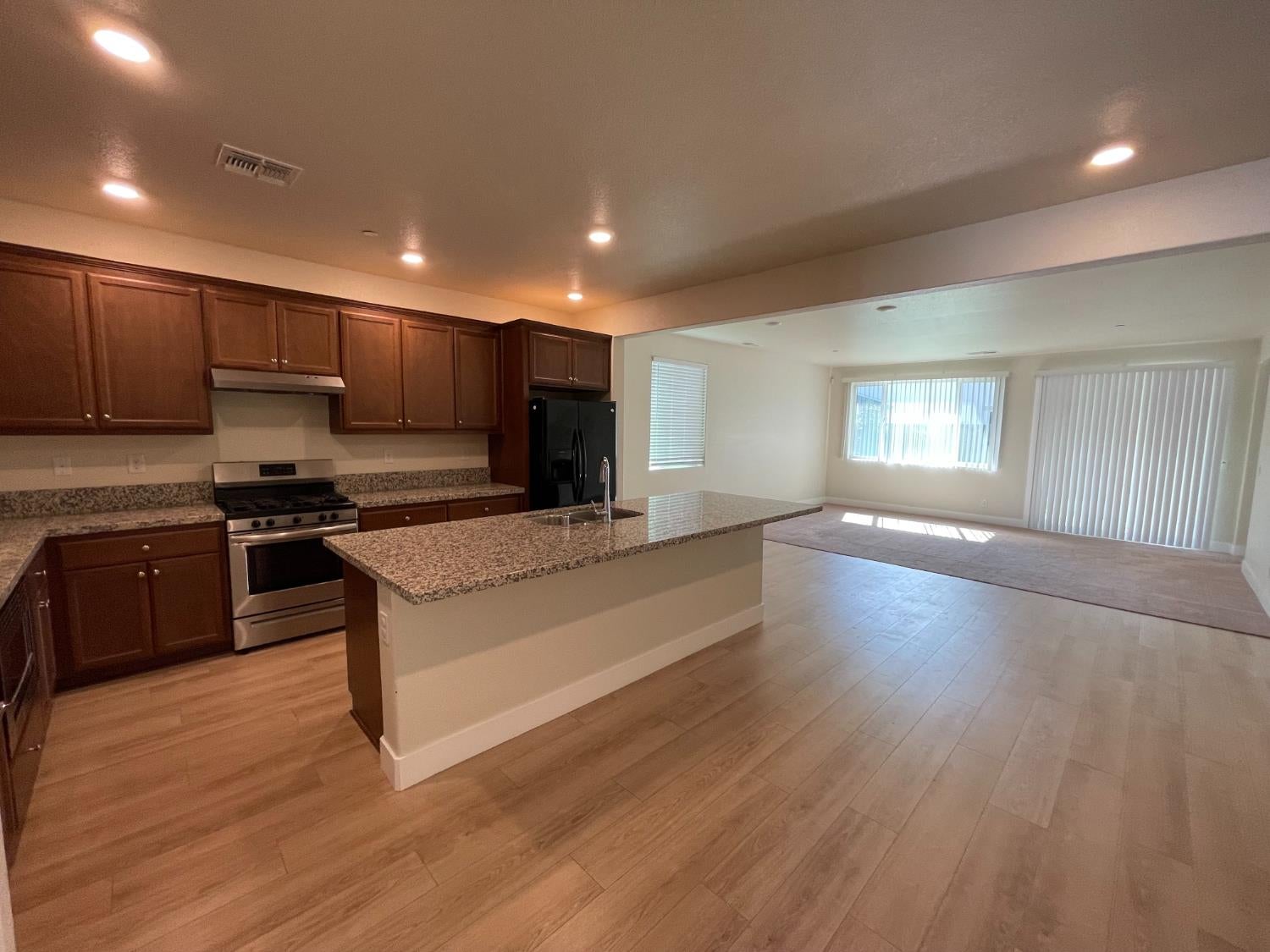 2432 Mozart Avenue