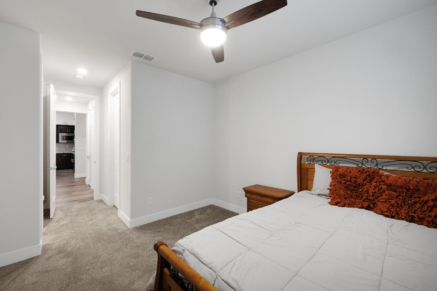 Picture for the property 226022372, 3 beds, 3 baths