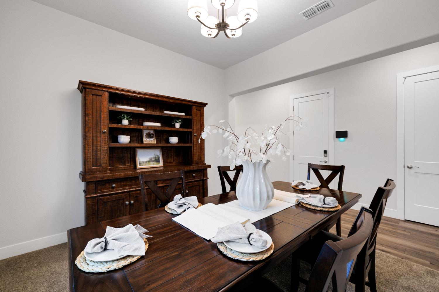 Picture for the property 226022372, 3 beds, 3 baths