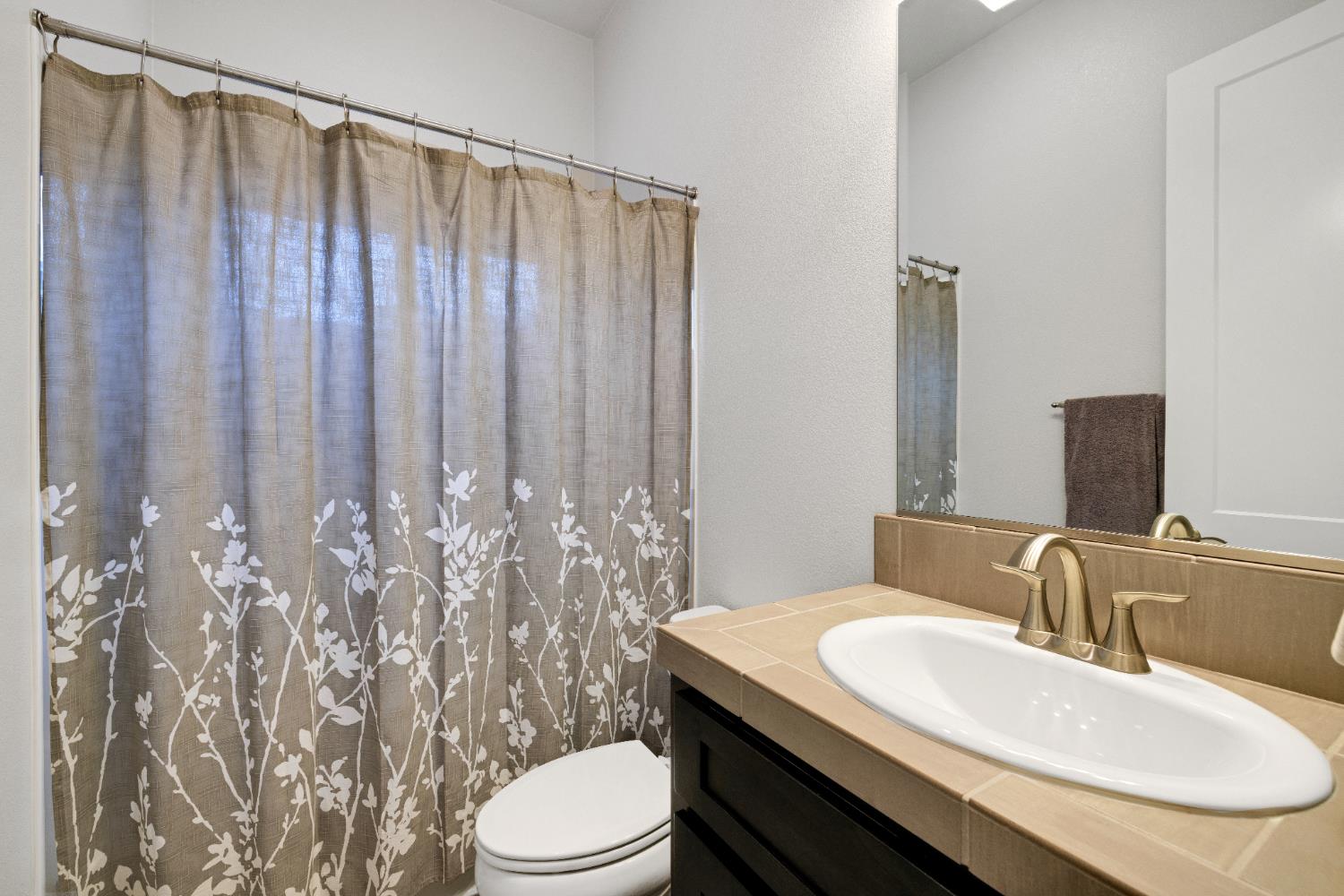 Picture for the property 226022372, 3 beds, 3 baths