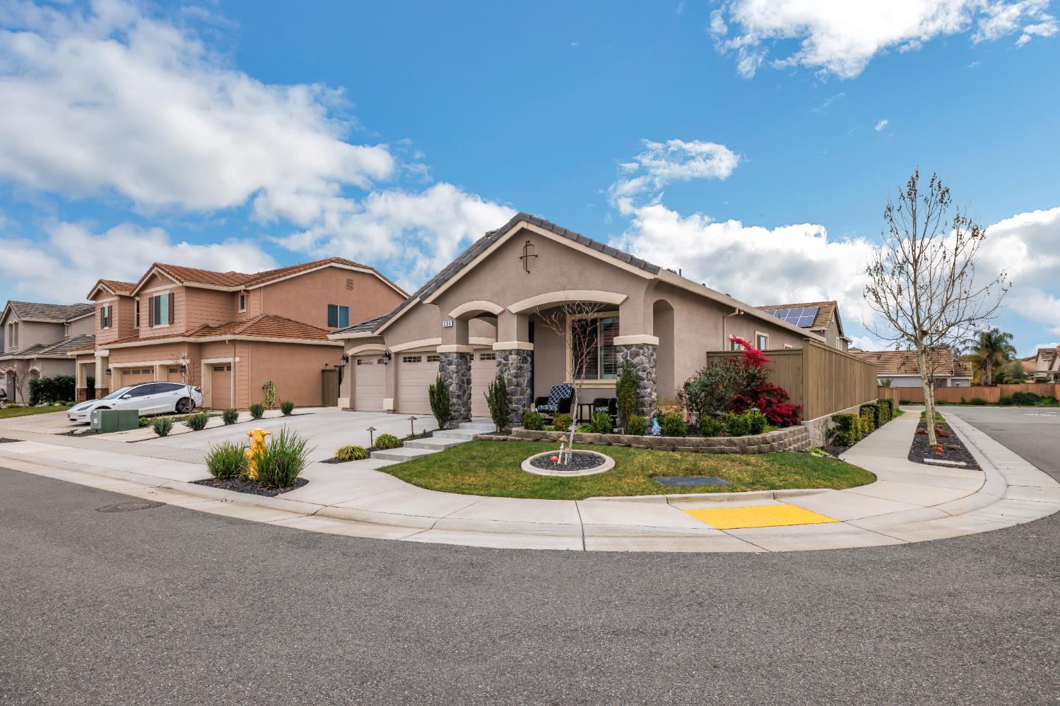 Picture for the property 226022372, 3 beds, 3 baths