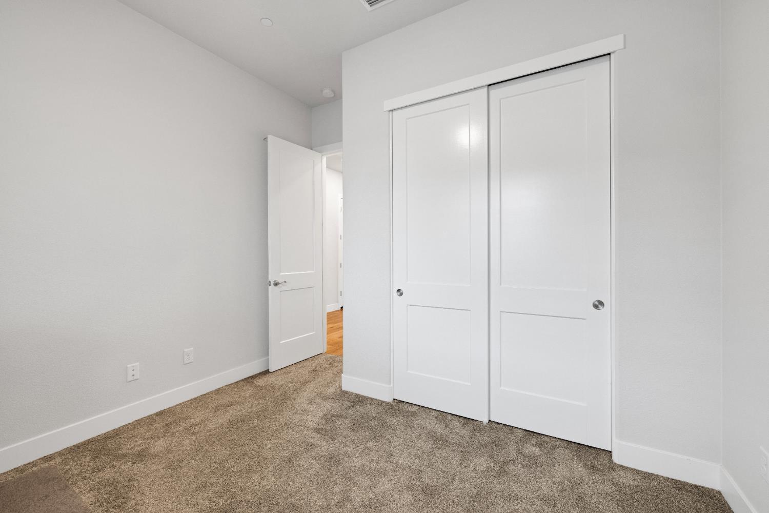 Picture for the property 226022372, 3 beds, 3 baths