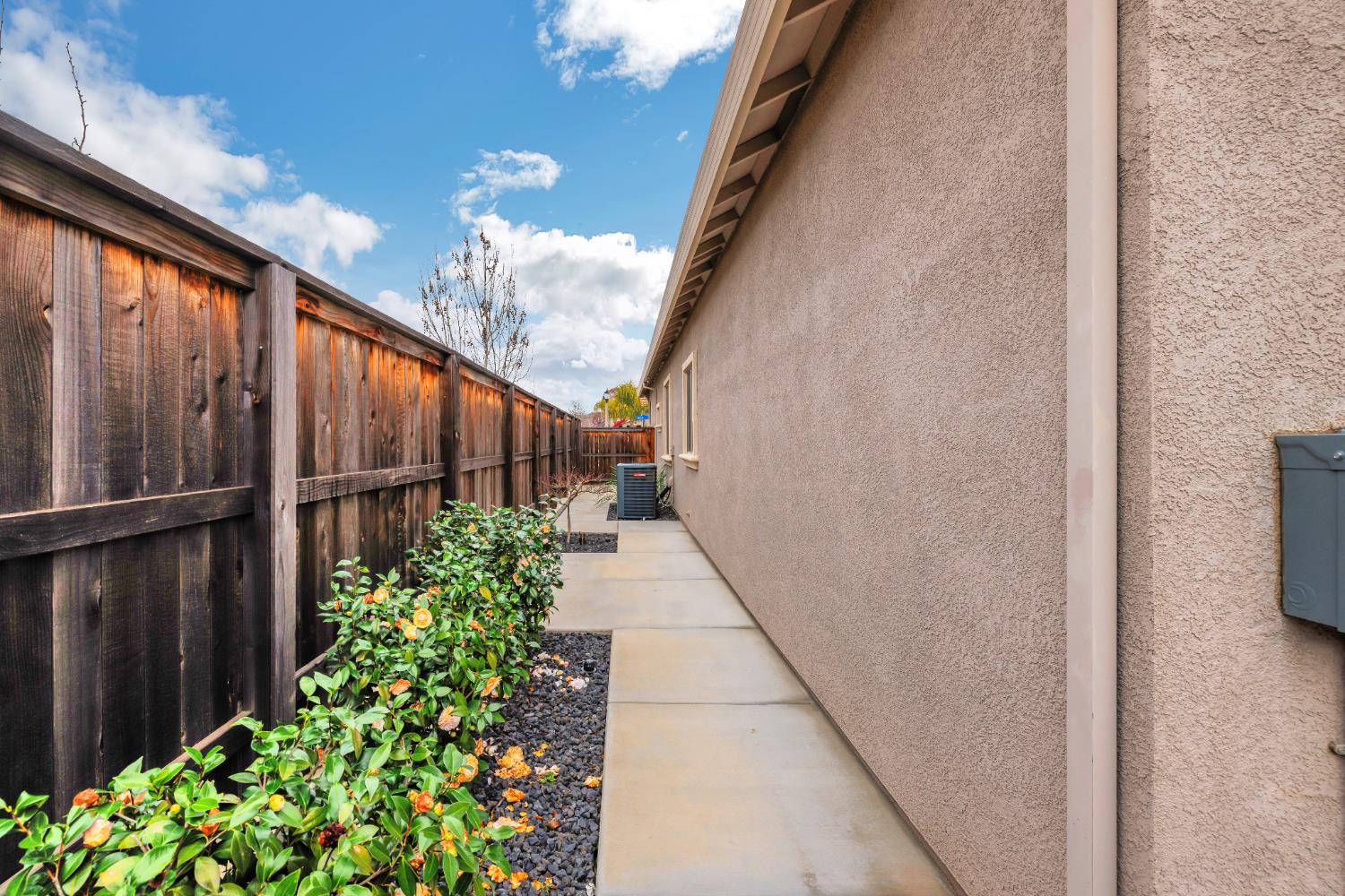 Picture for the property 226022372, 3 beds, 3 baths