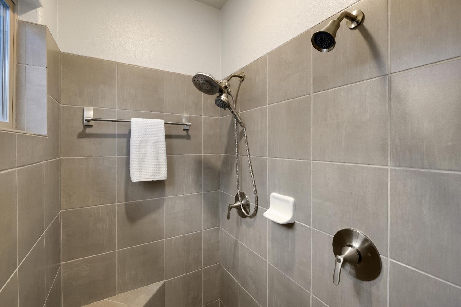 Picture for the property 226022372, 3 beds, 3 baths
