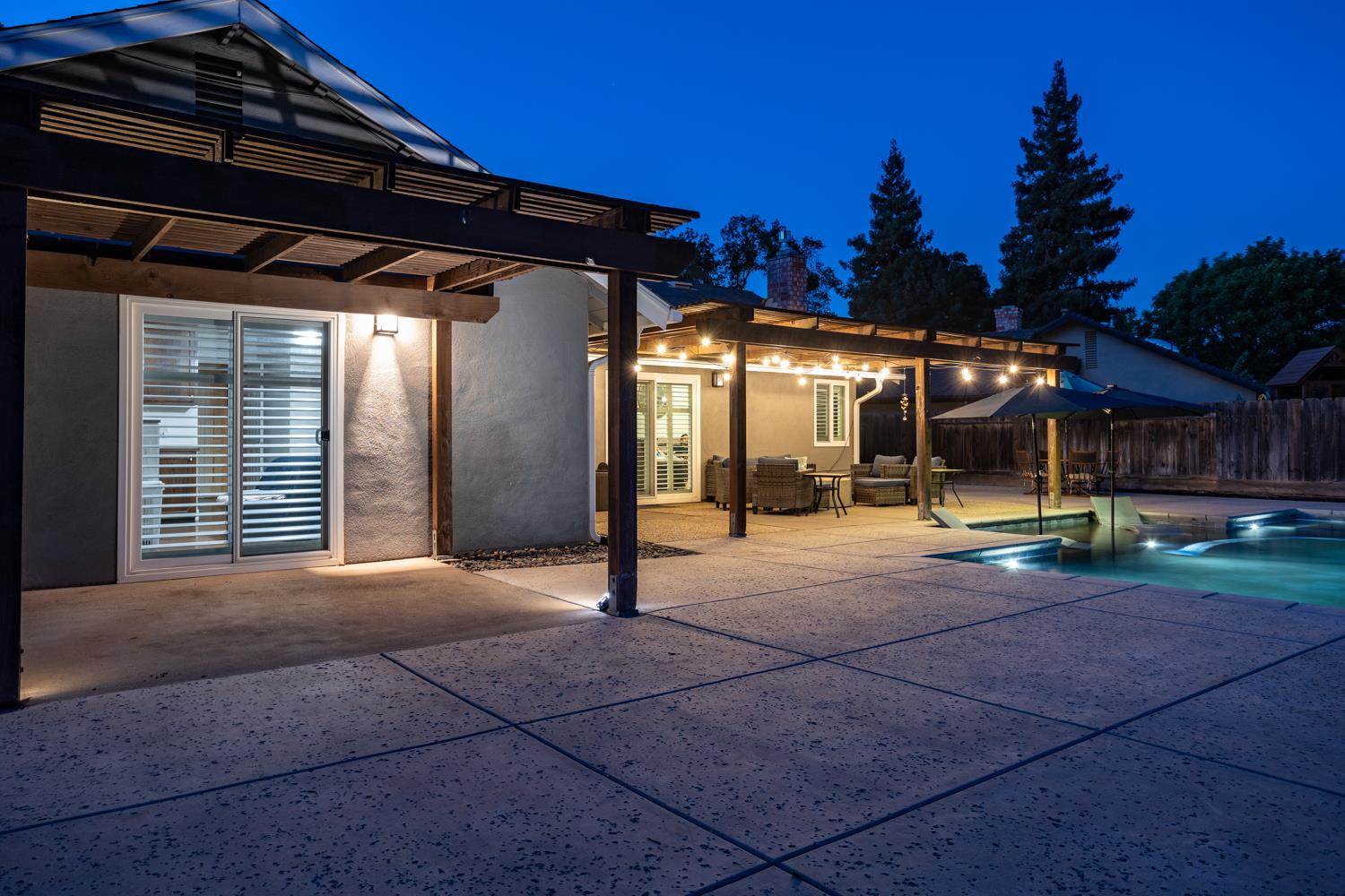 3012 Mammoth Way