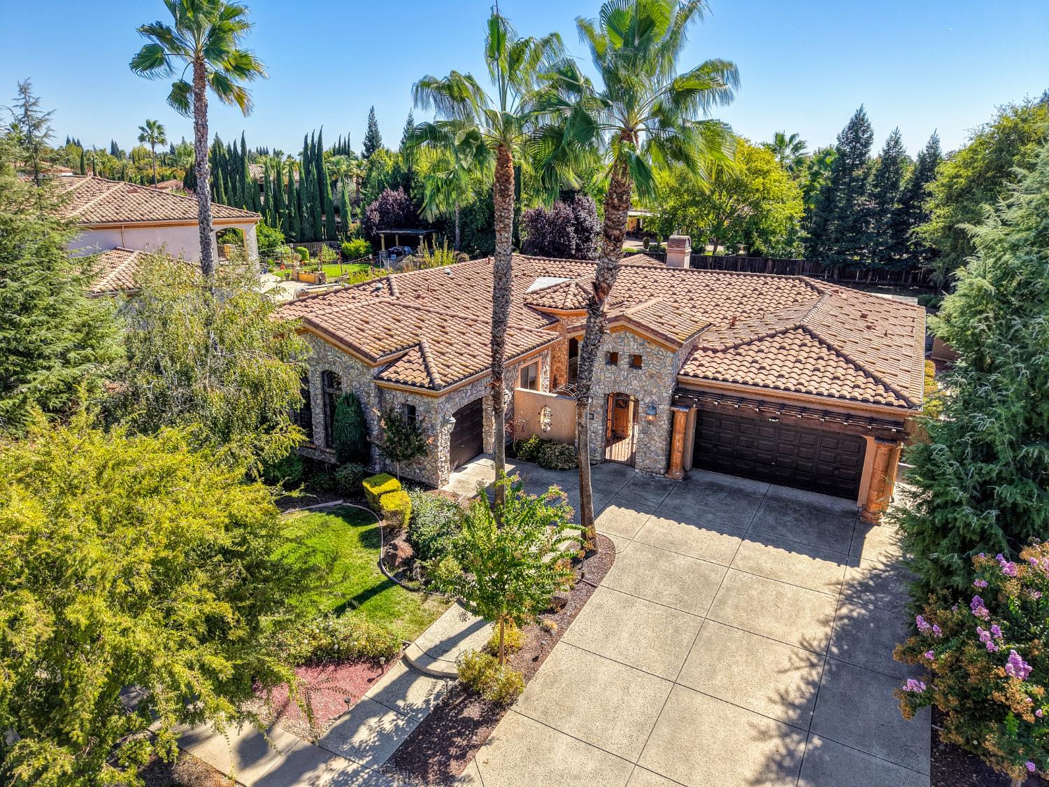 4095 Kingsbarns Drive