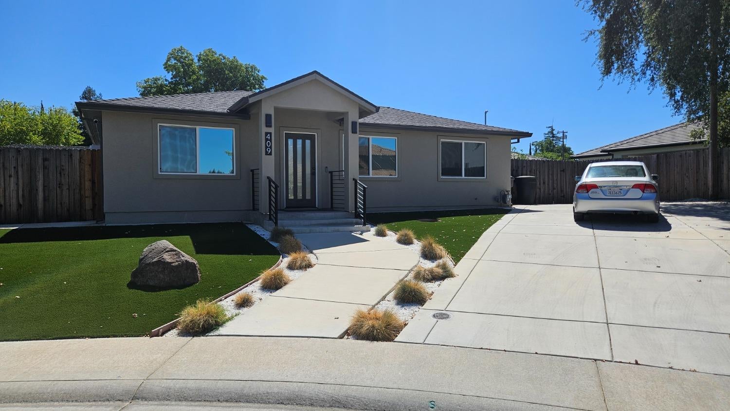 409 Hovey Court