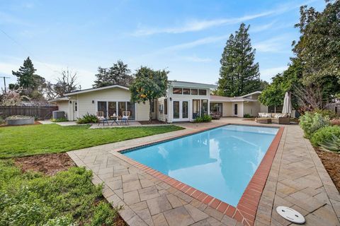 375 W 8th Street Davis CA 95616