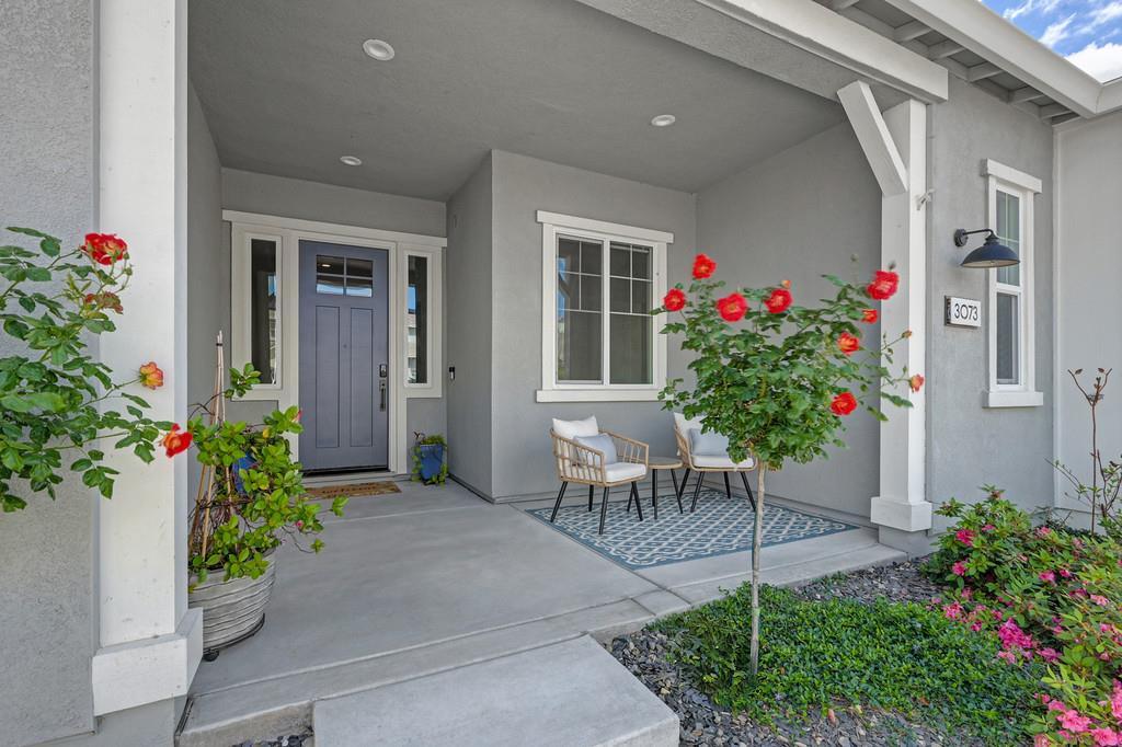 3073 Orange Grove Terrace
