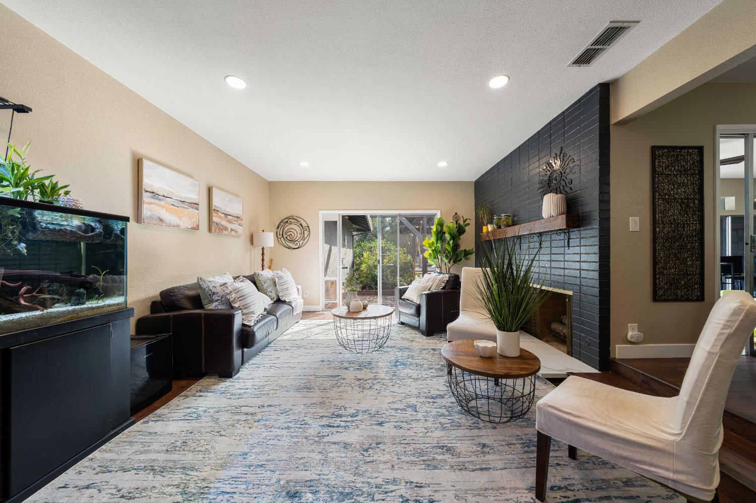 8216 Shangrila Drive