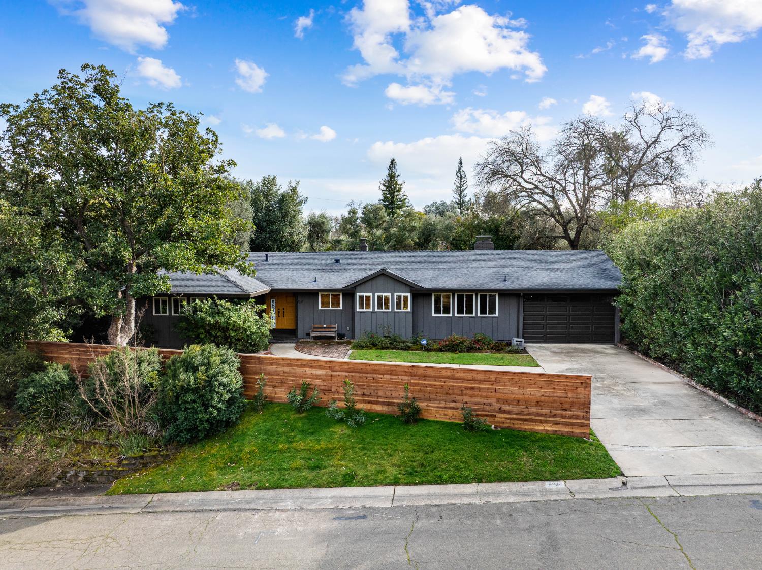 8216 Shangrila Drive