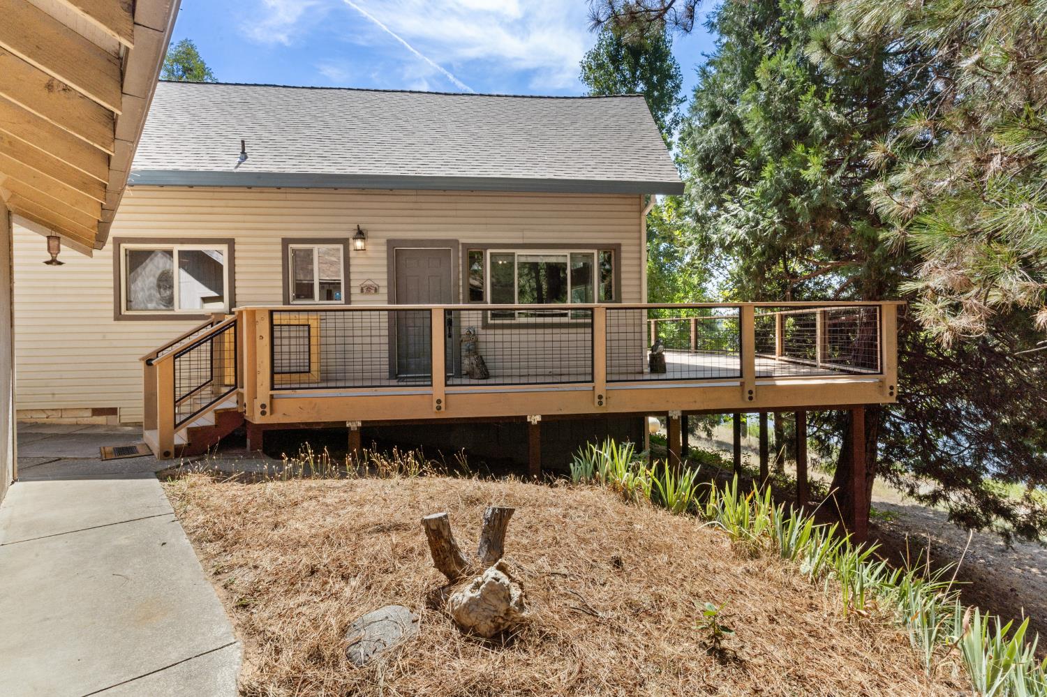 5671 Lago Lane
