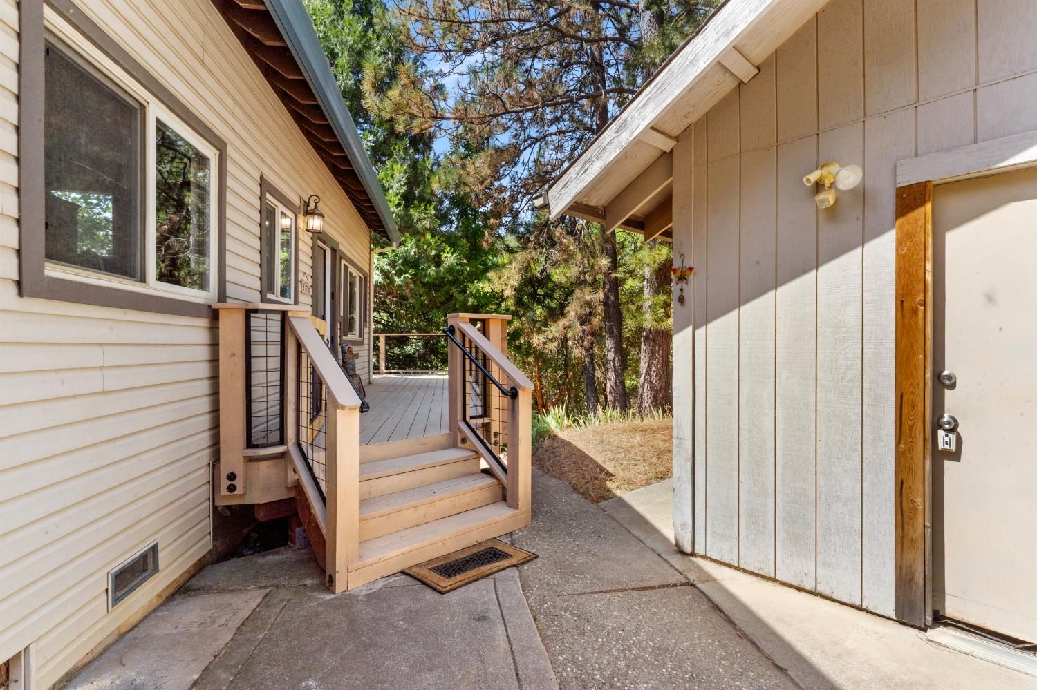 5671 Lago Lane