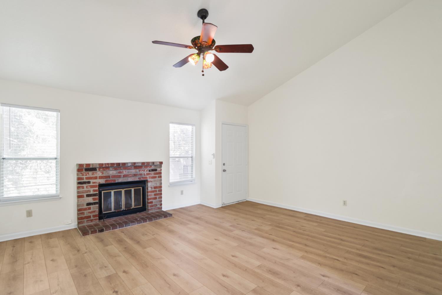9117 Newhall Drive 7