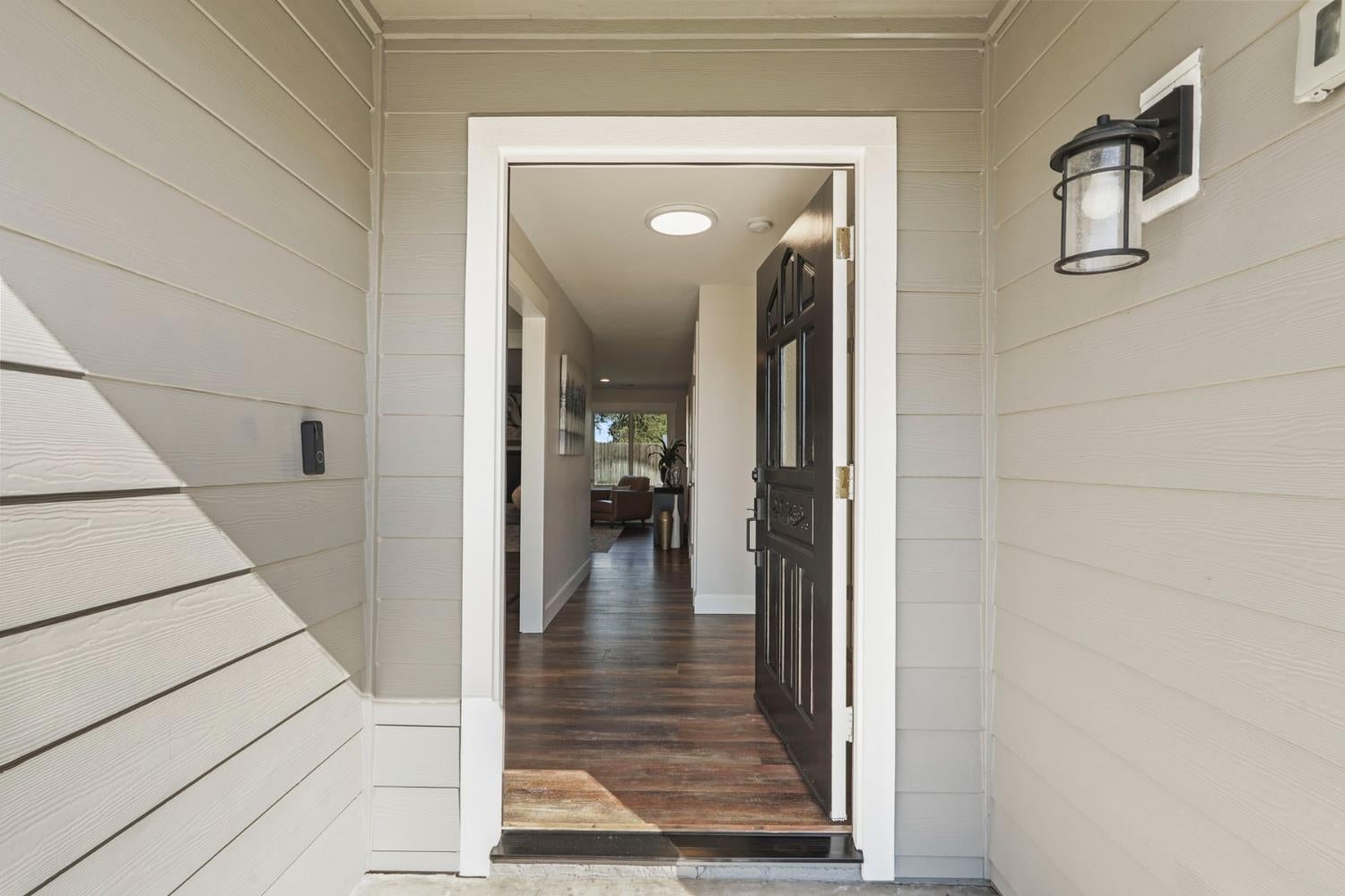 790 Alta Vista Ct.