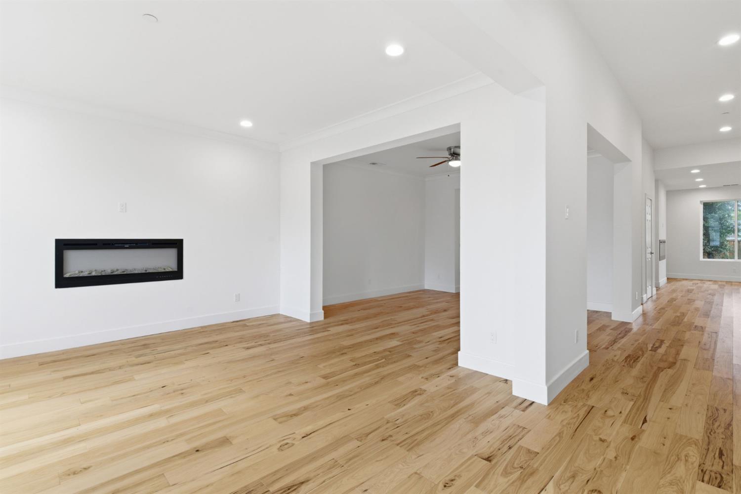 2525 Armstrong Place