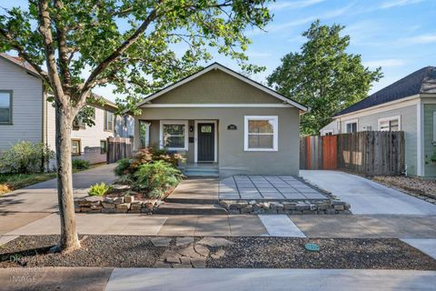 4330 3rd Avenue Sacramento CA 95817