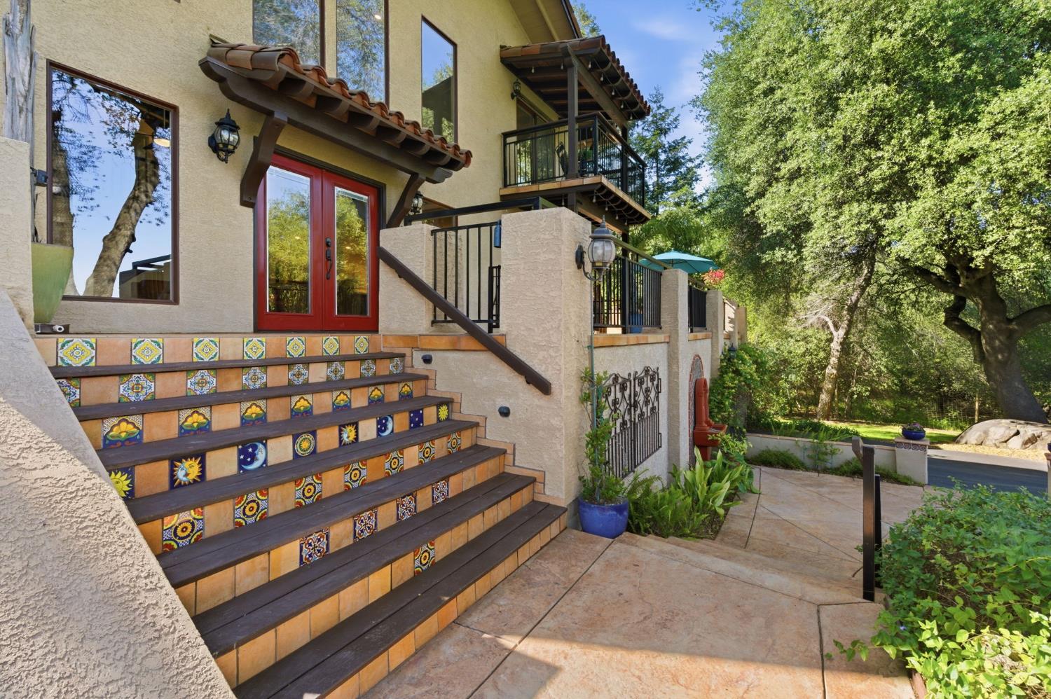 9655 Horseshoe Bar Road