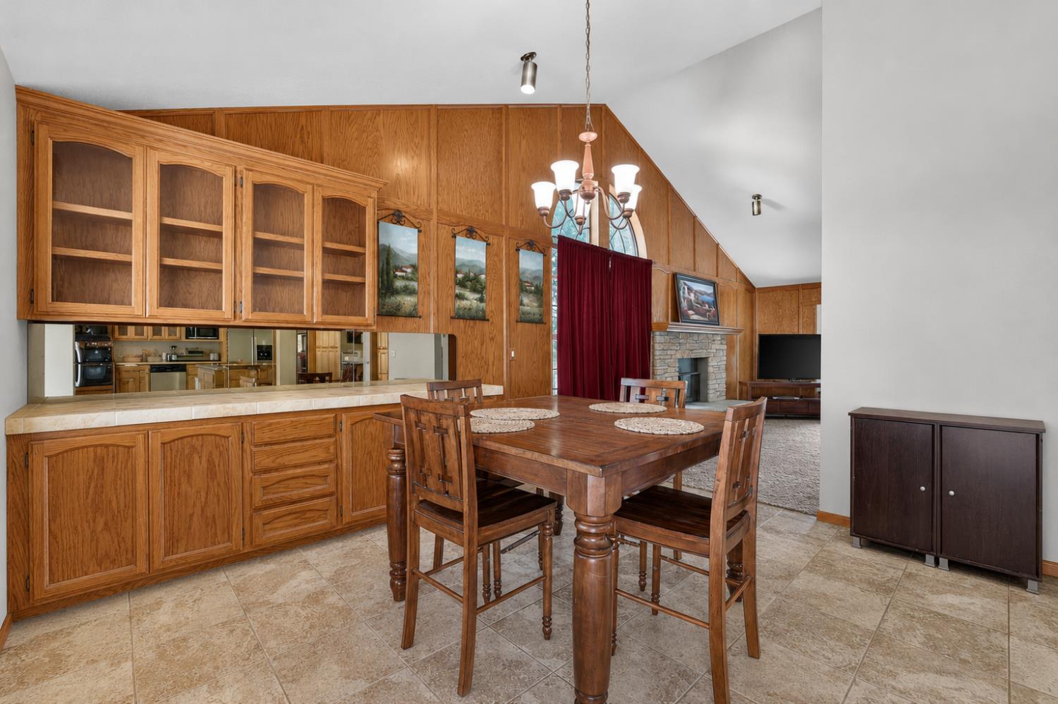 629 Tanbark Oak Court