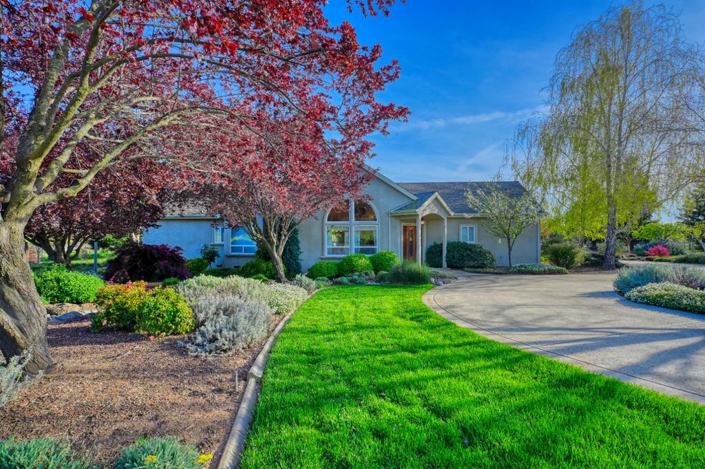 Photo of 4835 Val Verde Road, Loomis, CA 95650 (MLS # 226029970)