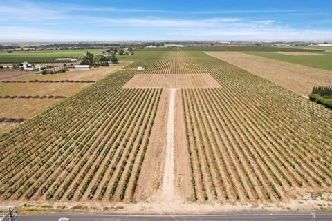 16701 Devries Lodi CA 95242