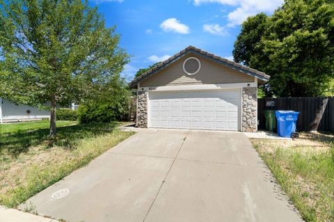 9351 Ariel Court Elk Grove CA 95758