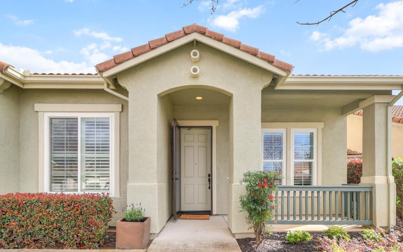 4041 Coldwater Drive