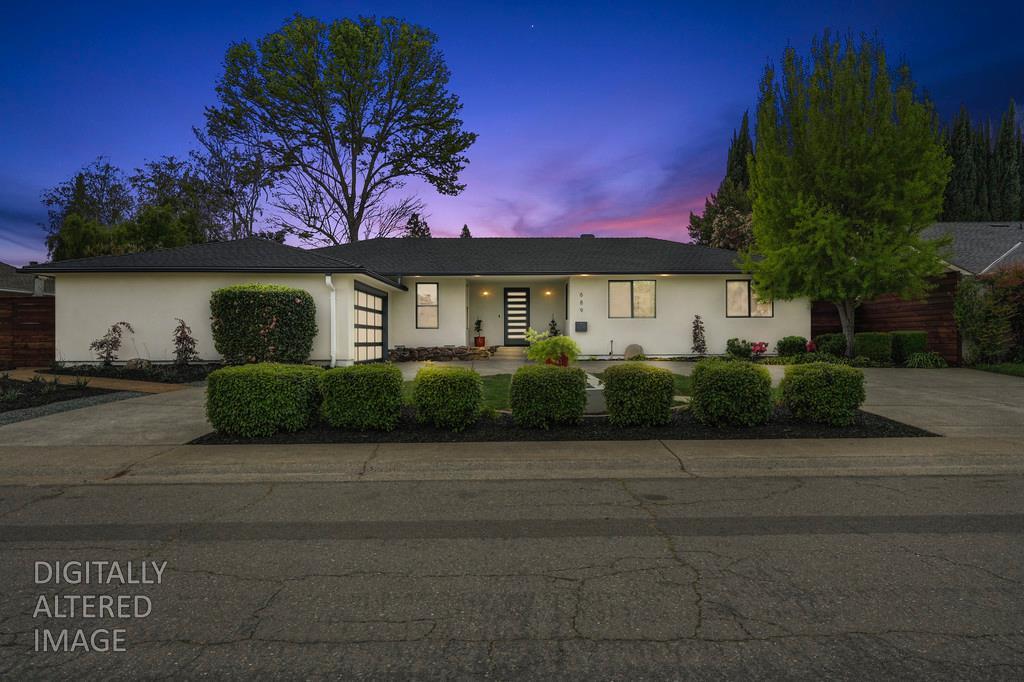 689 Morris Way