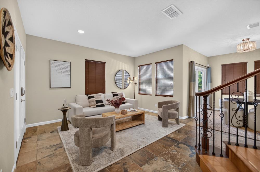 8048 Linda Isle Lane