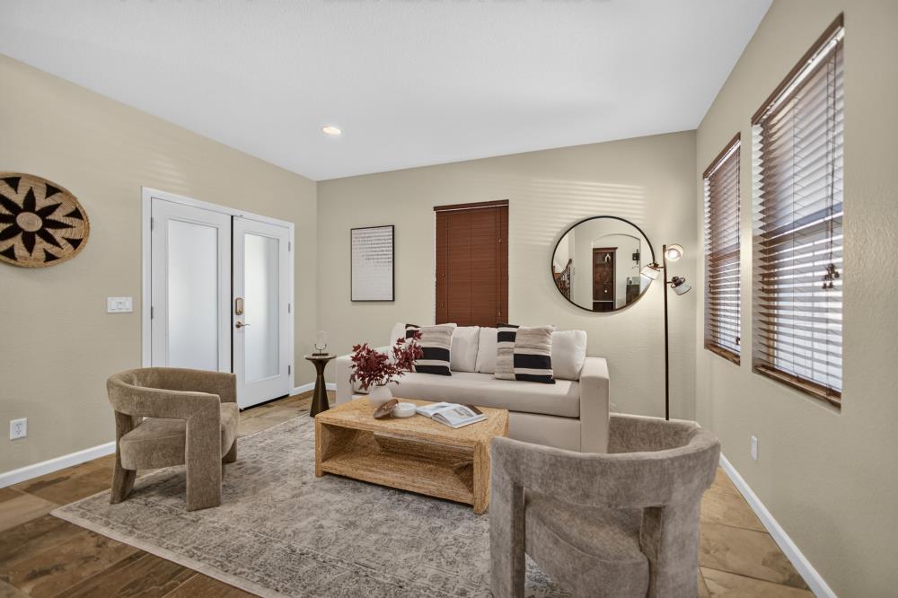8048 Linda Isle Lane
