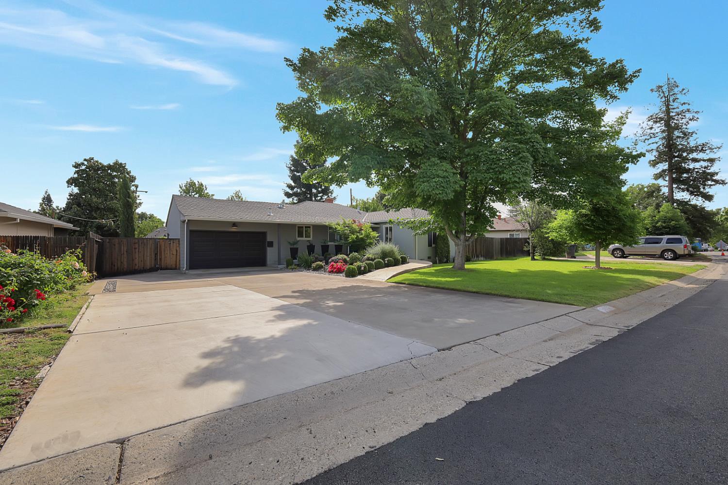 1608 Los Molinos Way