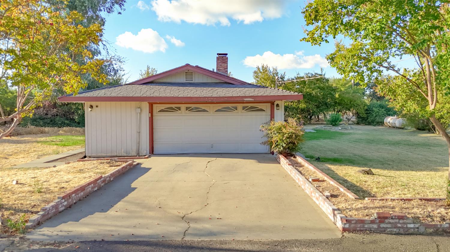 2729 Pioneer Street