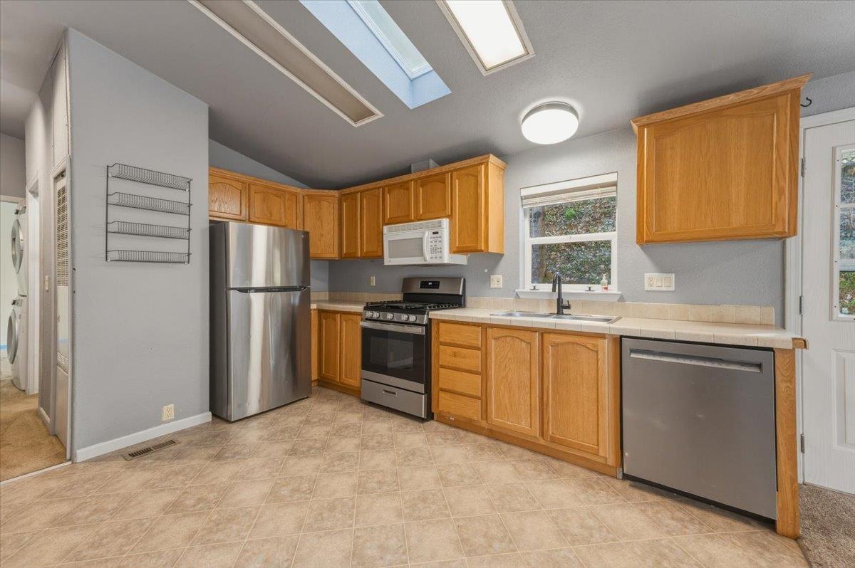 13976 Golden Star Road