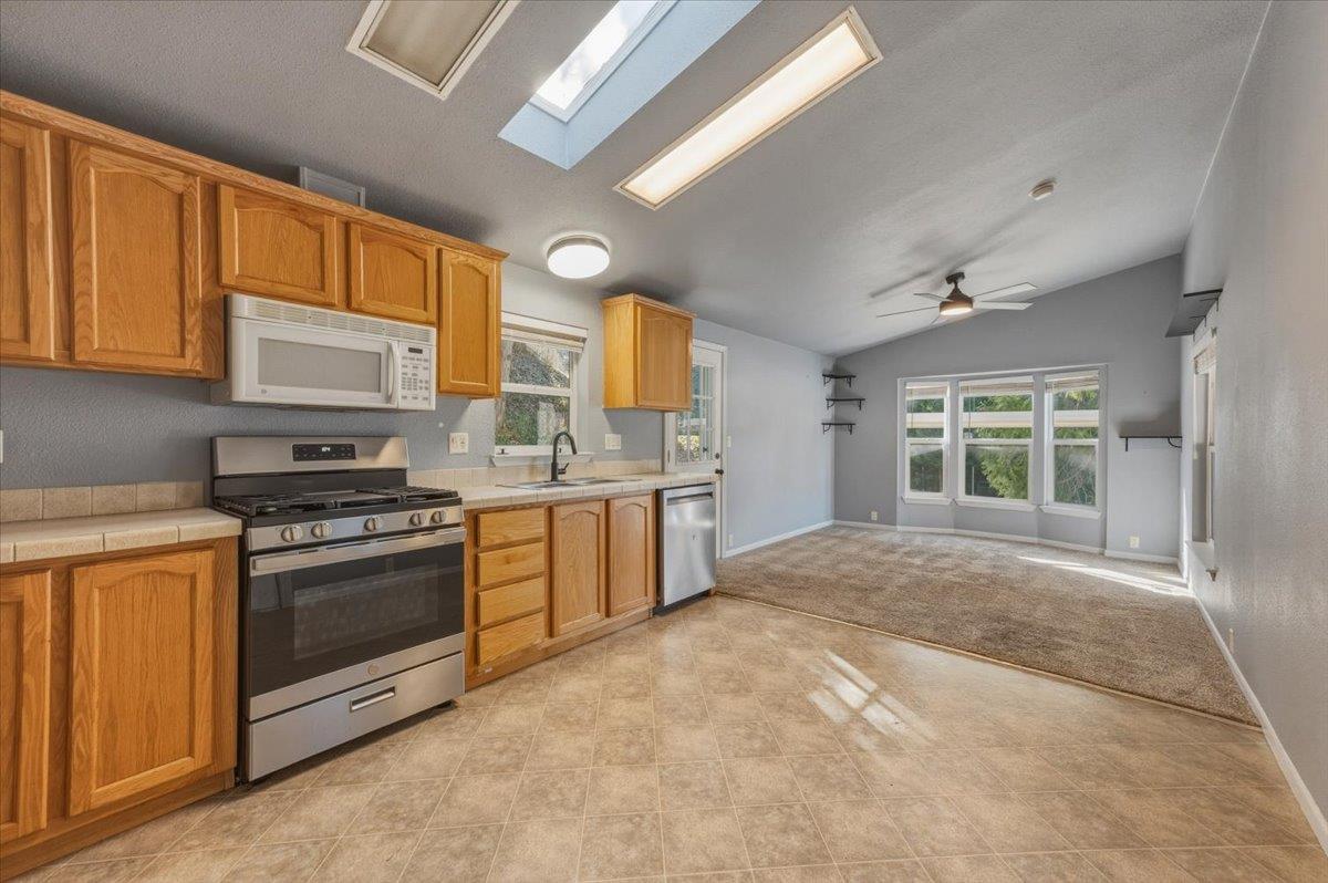 13976 Golden Star Road