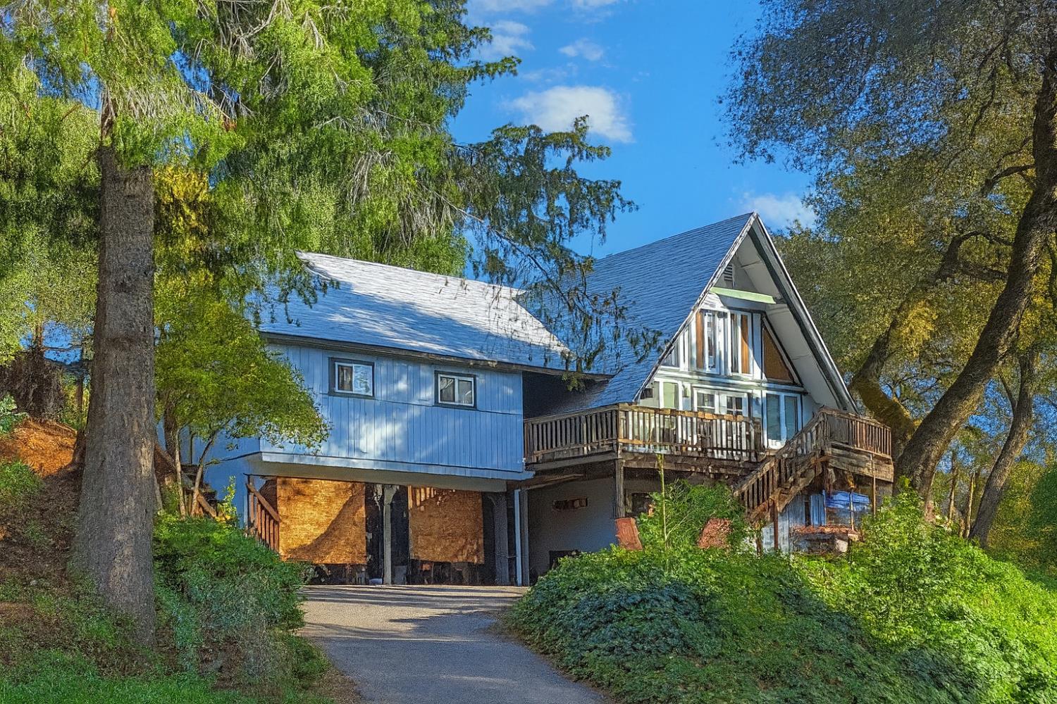 6275 Crystal Boulevard