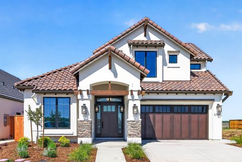 5709 Thomson Loop Davis CA 95616