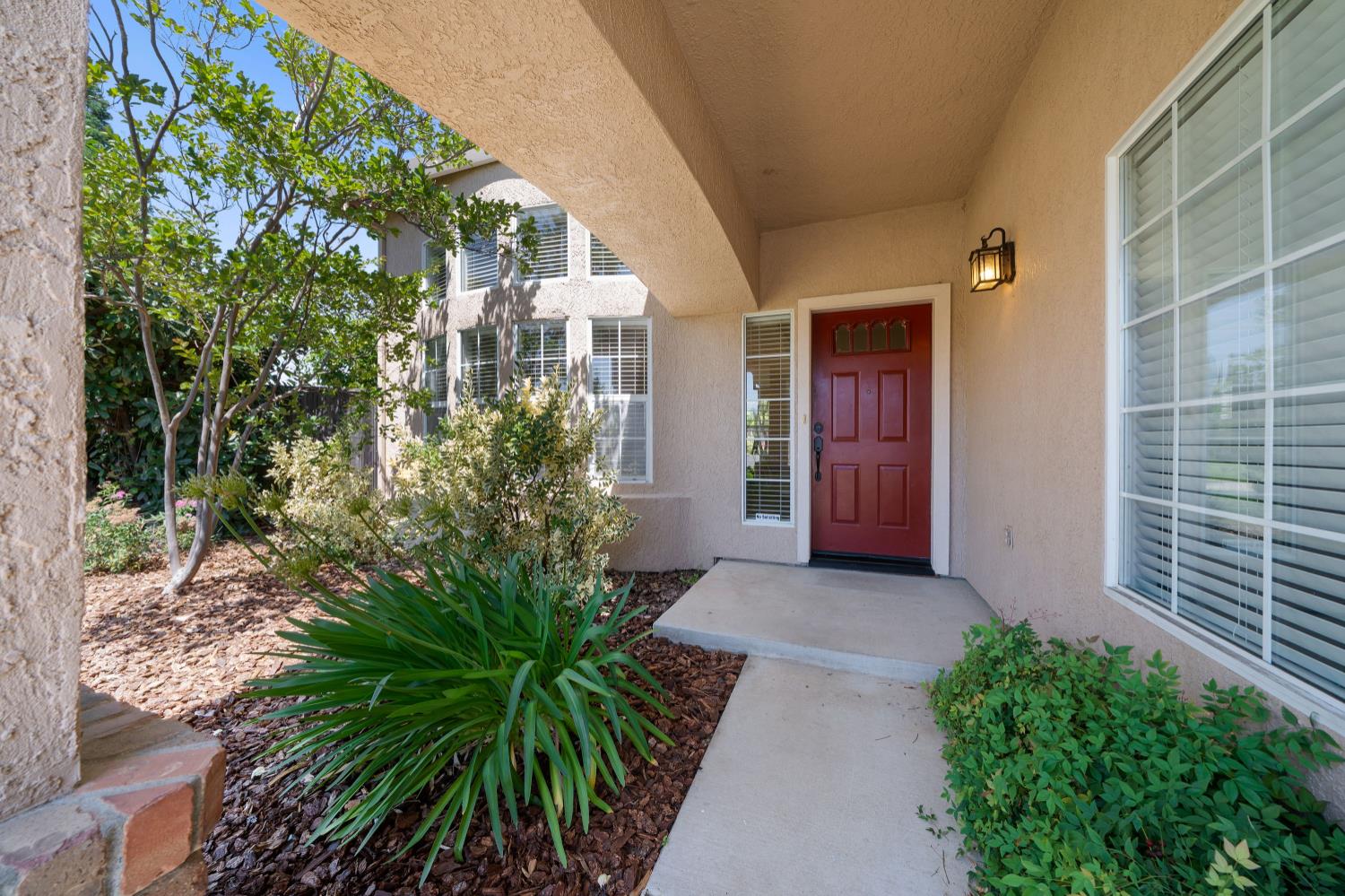 2044 Bates Circle