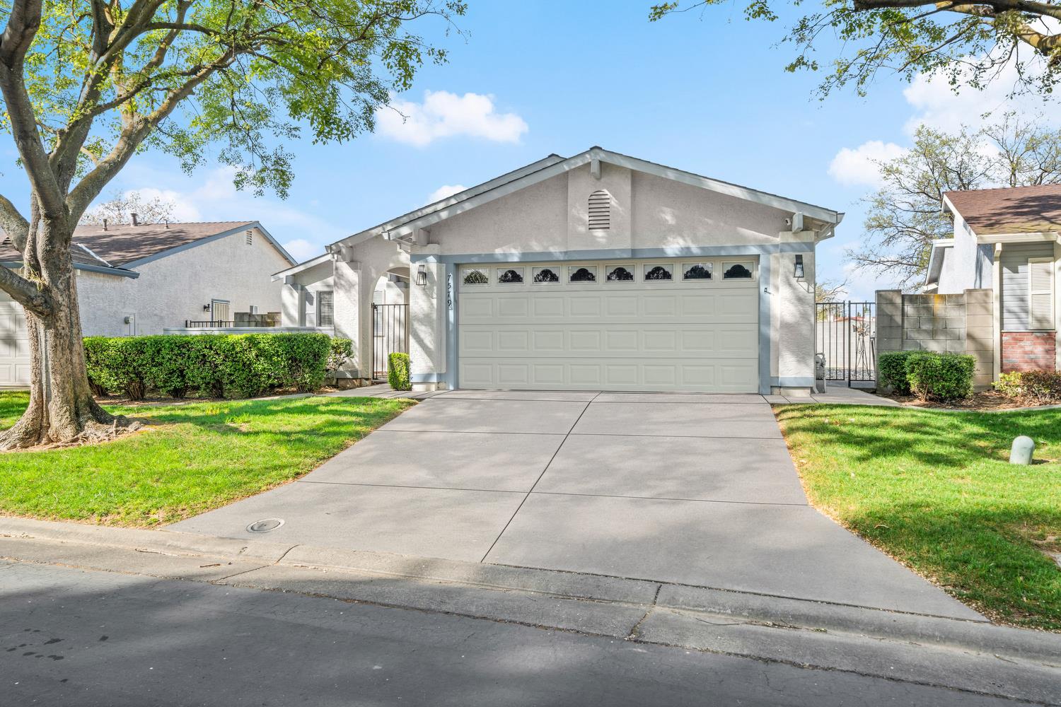 7579 Sunmore Lane