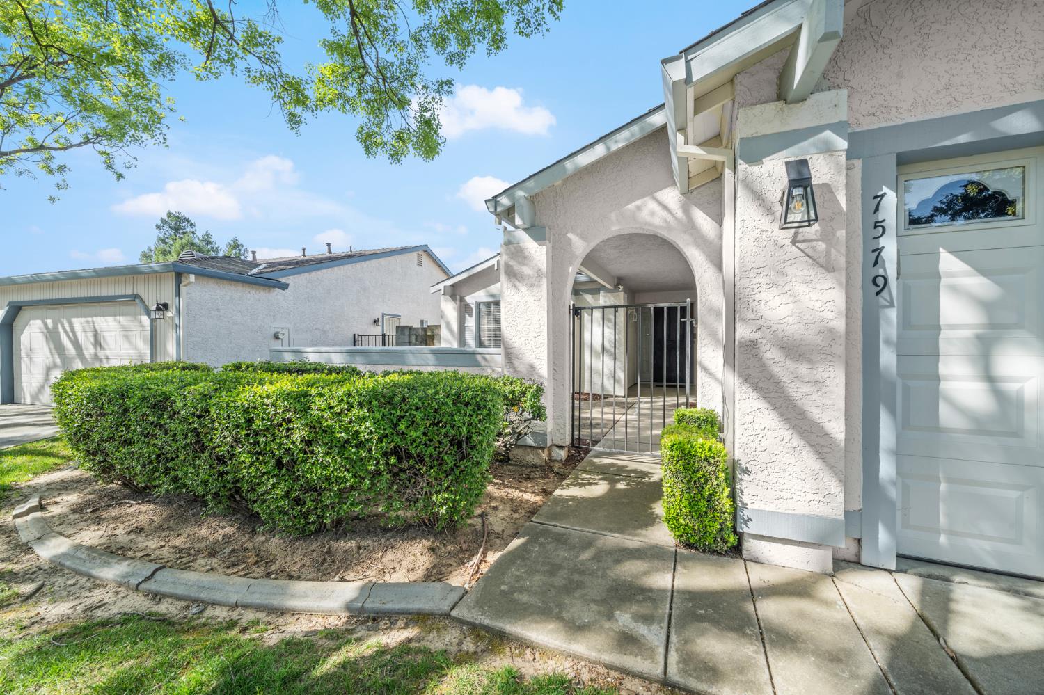 7579 Sunmore Lane