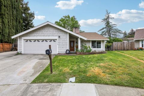 2695 Vista Linda Court, Fairfield, CA 94534 - MLS#: 325029969