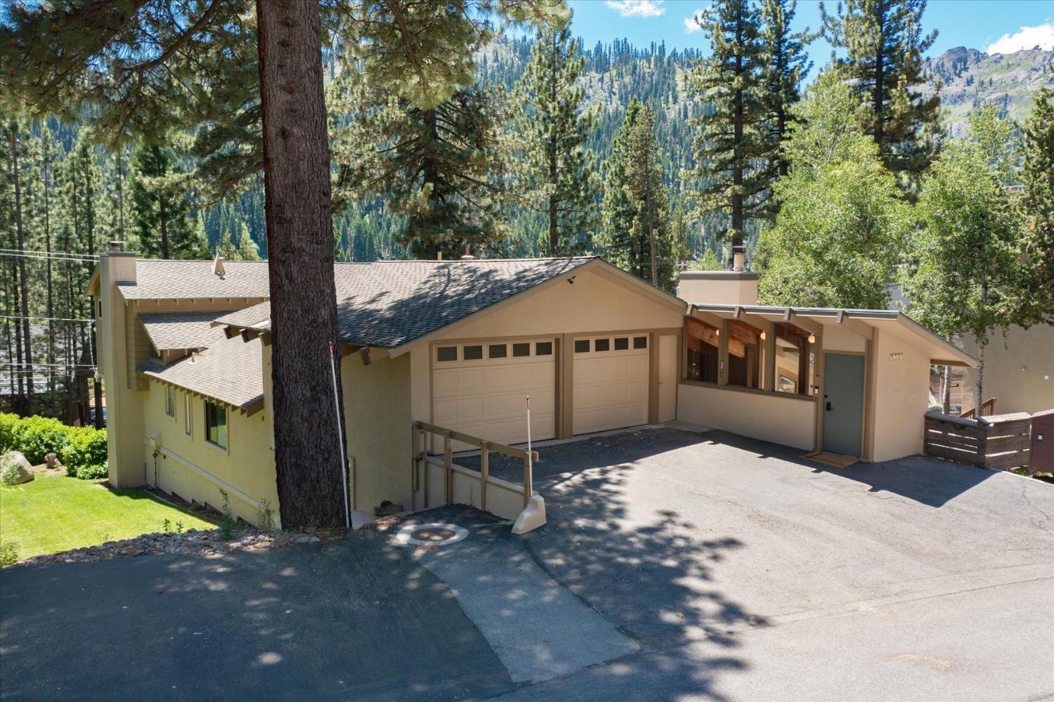 1529 Christy Lane
