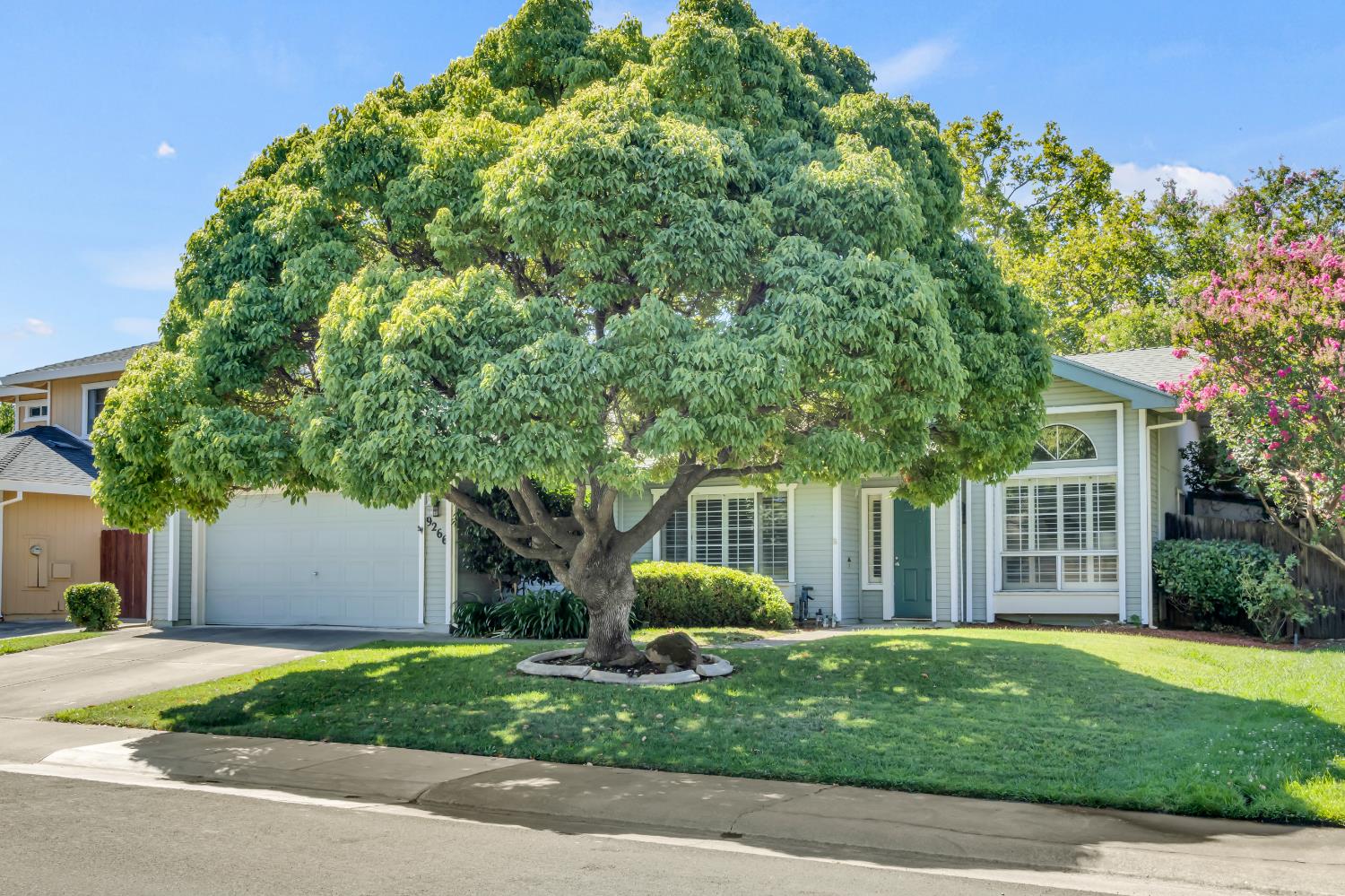 9266 Thoroughbred Way