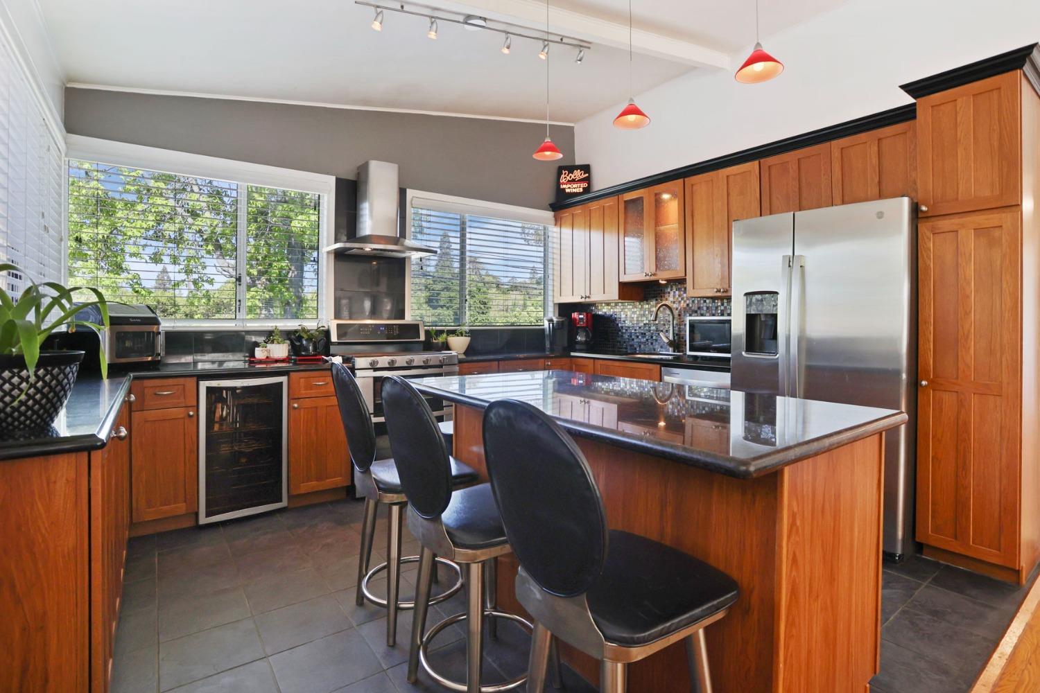 18798 Madison Avenue