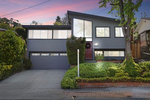 MLS: 225051494
